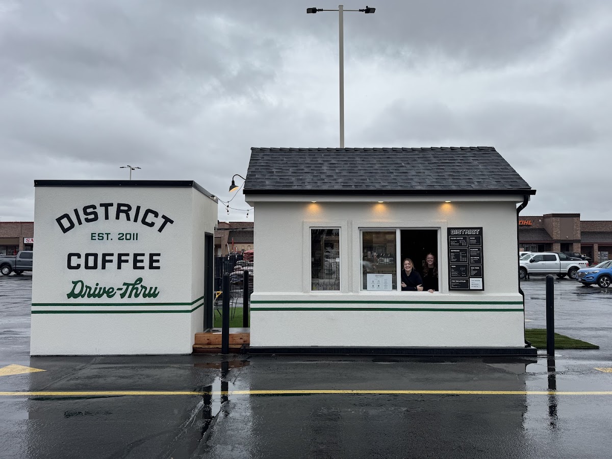 District Coffee - Drive Thru